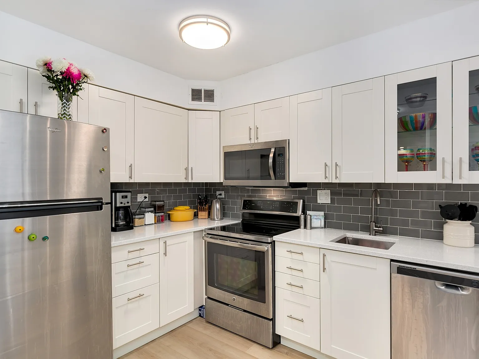 1 bed, 700 sqft, $2,500 — Photo 1