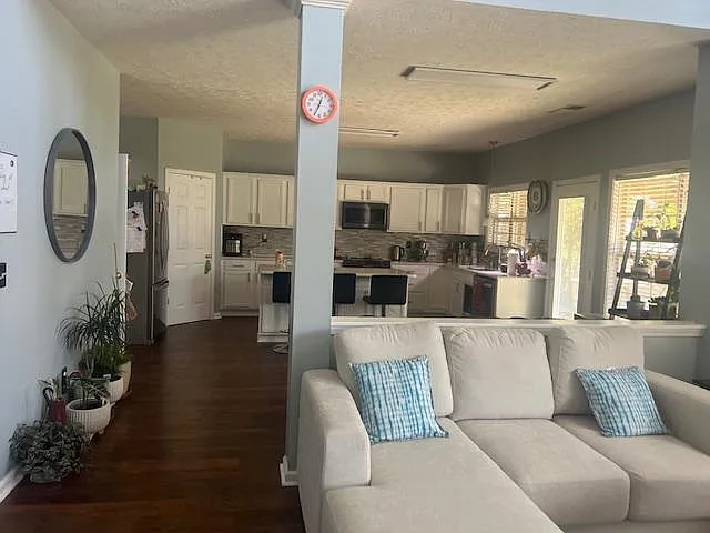 801 Sunny Slope Trce — Photo 8