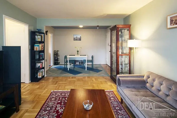 Sold by Ideal Properties Group | media 9