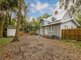 2523 NW 6th St APT 2, Gainesville, FL 32609