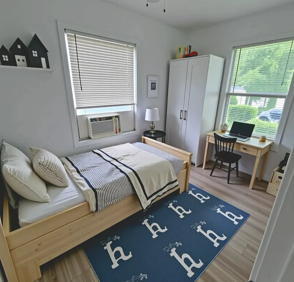 2 bed, 576 sqft, $849 — Photo 2