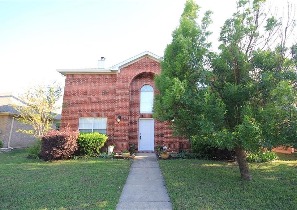 1st image of 3005 Creekwood Dr