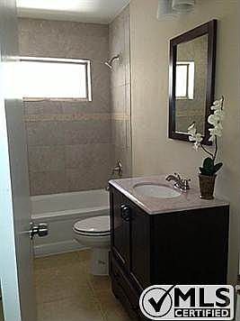 5th image of 13446 Emeline St