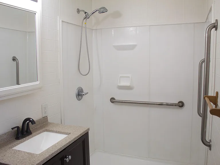 110 N Monon Ave — Photo 15