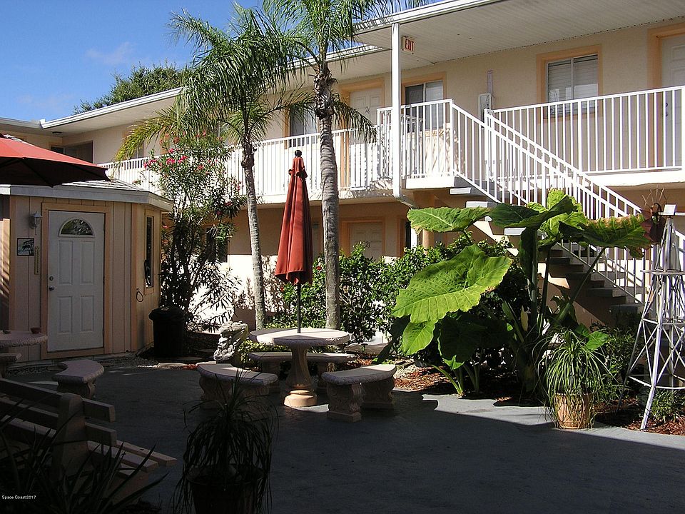 1st image of 211 Circle Dr APT 3