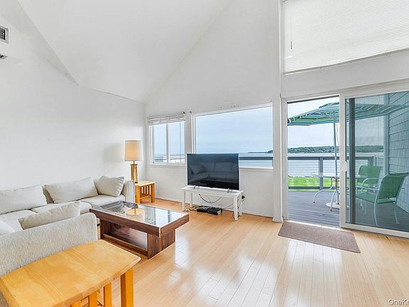 5th image of 2820 Shipyard Lane #1B2