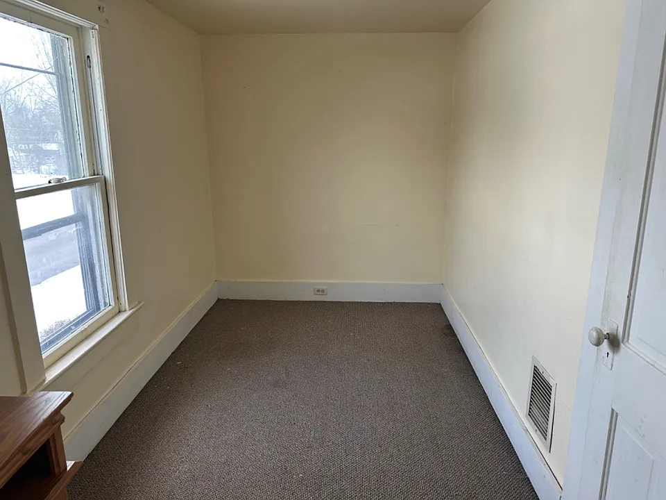 Unit Photo