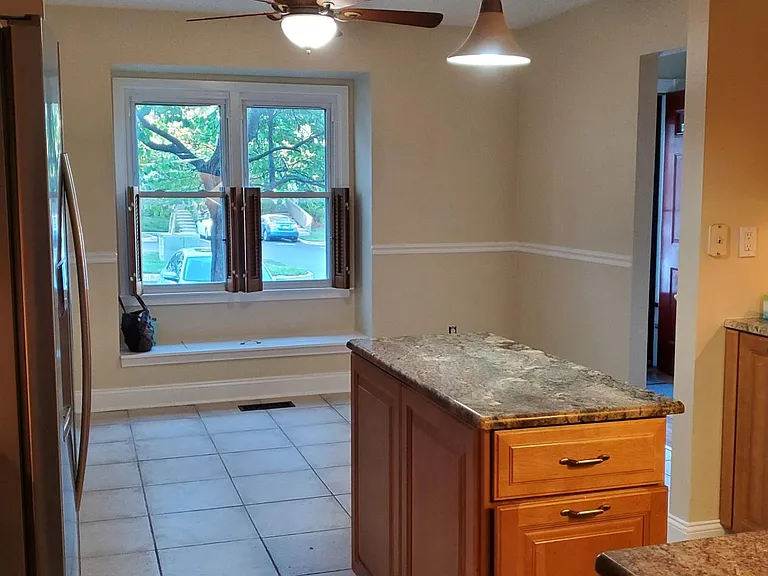 3807 Davis Ct — Photo 3