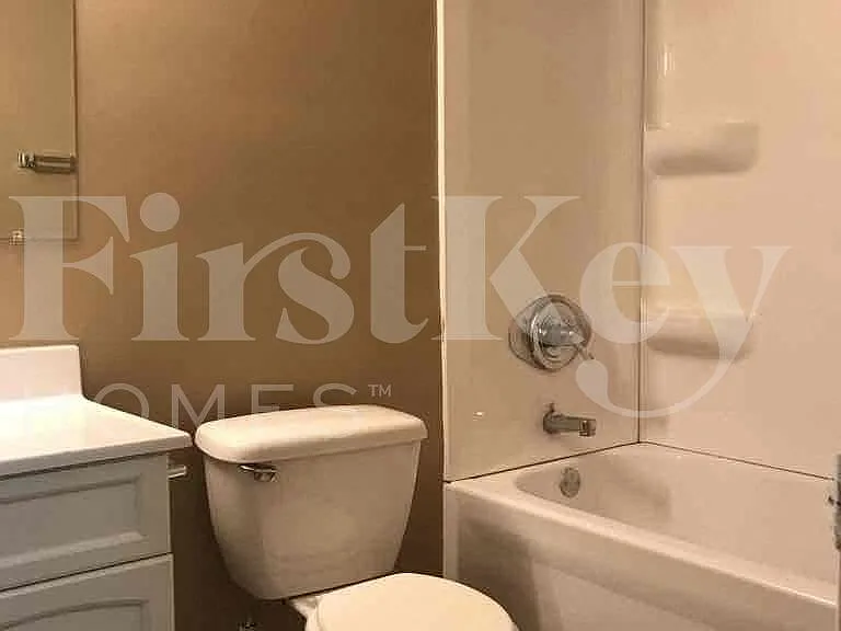 6111 Dry Den Ct — Photo 13