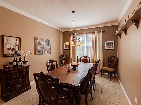 4th image of 11761 SW Crestwood Cir