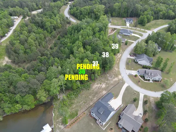 37 King Cir, Greenwood, SC 29649