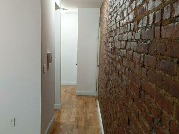 5th image of 728 W 181st St APT 36