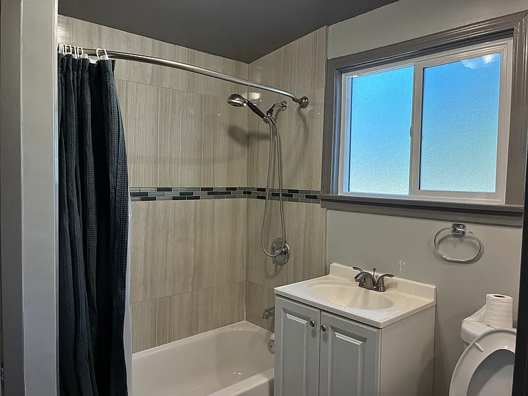 941 N Alameda Ave — Photo 9