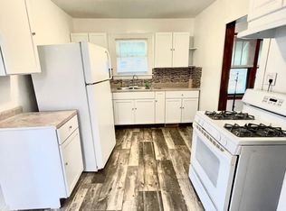 2411 Deindorfer St, Saginaw, MI 48602