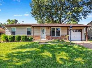 1886 San Pedro Ln, Fenton, MO 63026