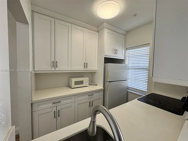 2219 Polk St #4B — Photo 5
