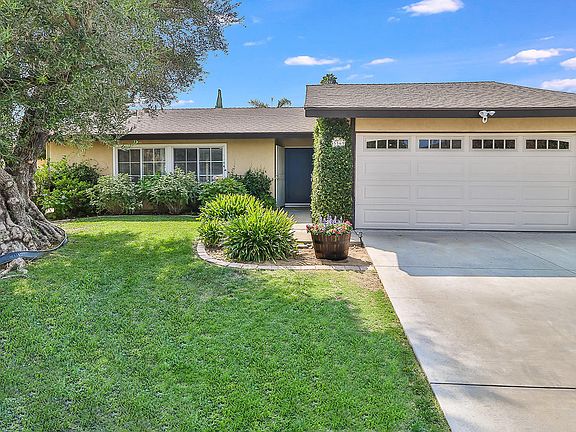 5th image of 5565 Medea Valley Dr