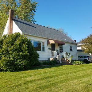 304 6th Ave SE, Dyersville, IA, 52040