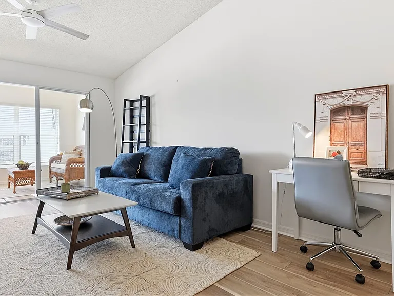 655 W Lake Jasmine Cir #207 — Photo 17