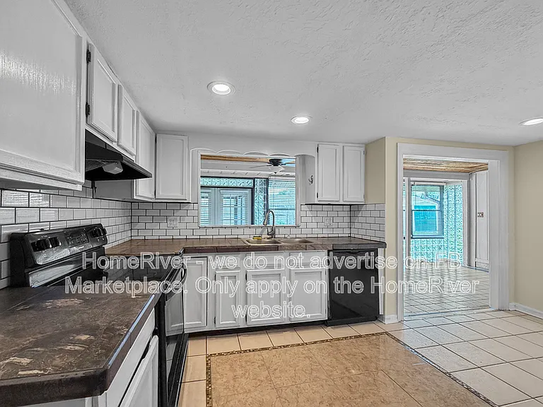 8163 Village Green Rd — Photo 10
