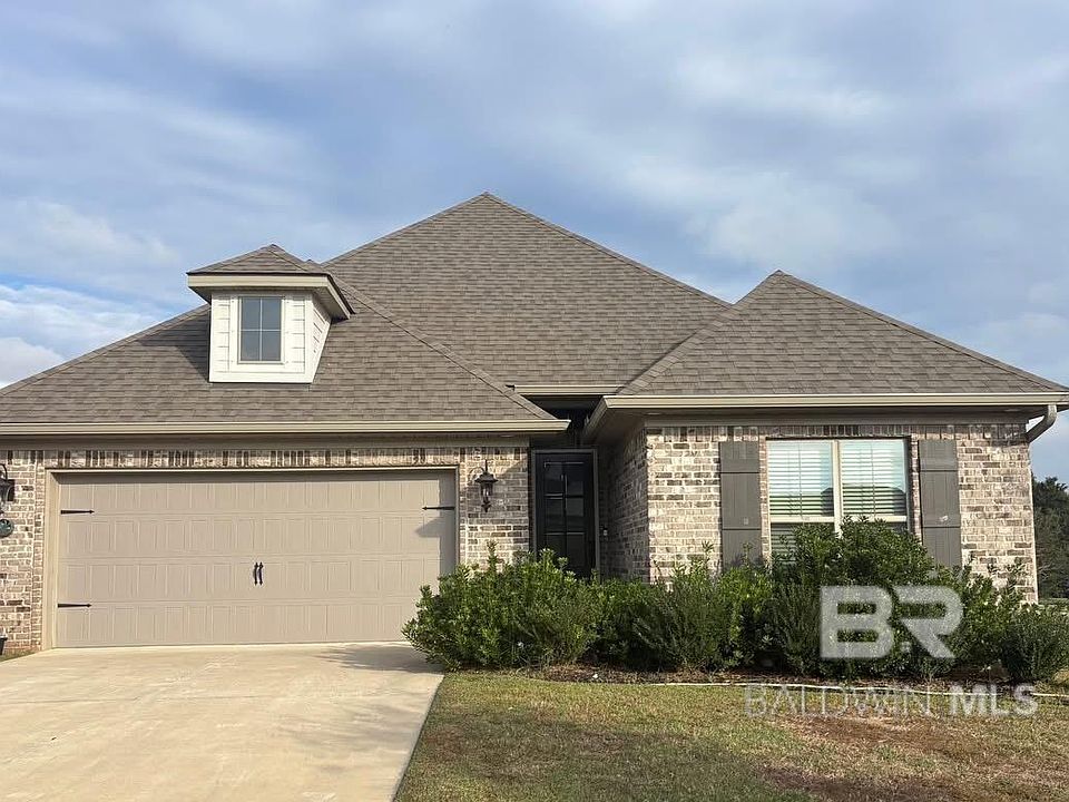 1st image of 905 Charleston Loop