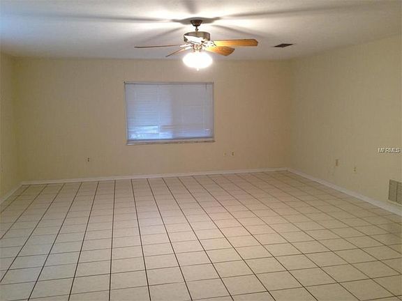 4th image of 1303 Kay Jean Dr
