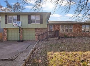 1308 W Katella St, Springfield, MO 65807