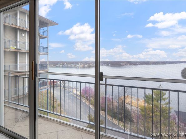 77 Palisades Lakeview Dr #2A, Lake Ozark, MO 65049