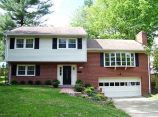 6153 Kellogg Dr, Mc Lean, VA 22101