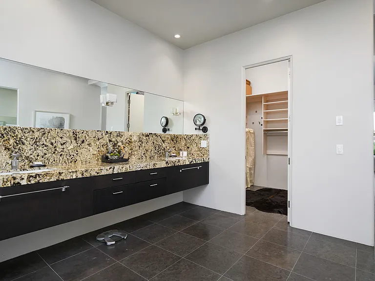 7953 E Thunderhawk Rd — Photo 24