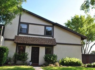 2271 Bayberry Dr, Pembroke Pines, FL 33024