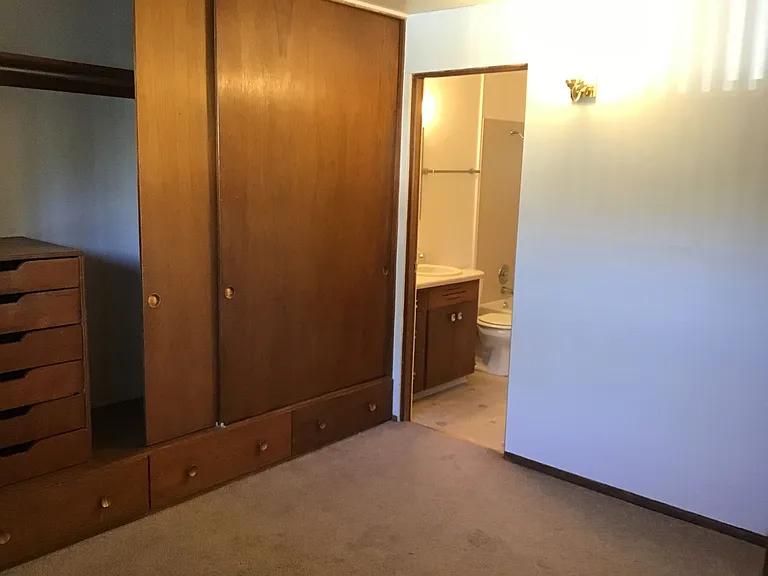 Spring Apartments — Photo 7
