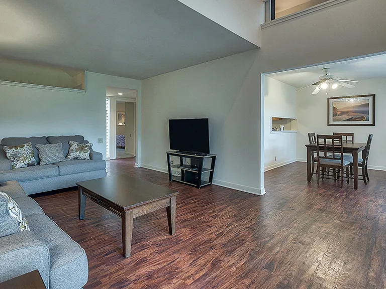 Emerald Springs Apartment Homes — Photo 13