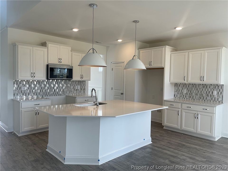2nd image of 336 Rocking Horse Ln
