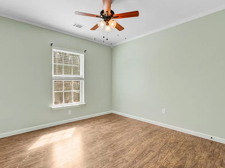 236 Emerald Isle Dr — Photo 26