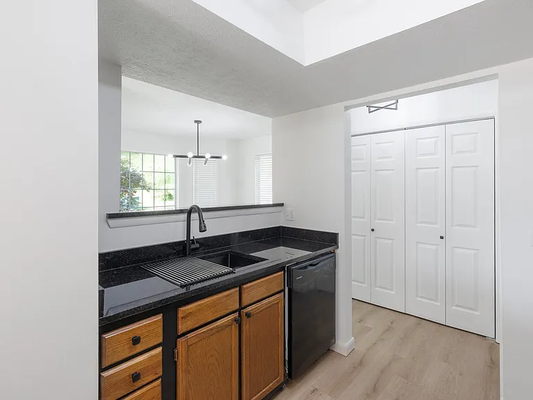 5721 Brentwood Meadows Cir — Photo 13