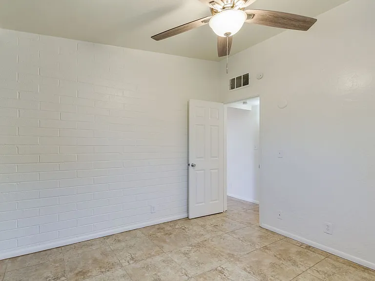 1921 E. Virginia Ave — Photo 12