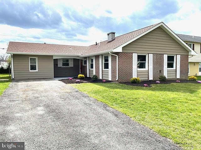 1st image of 22 Pastoral Ln
