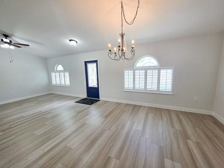 5230 Compass Pointe Cir — Photo 5