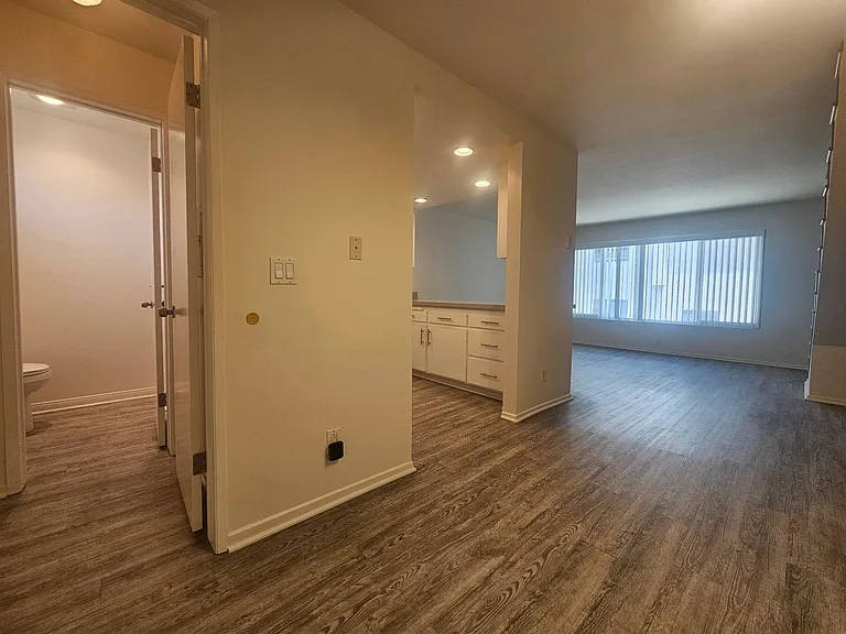 1311 Manhattan Beach Blvd #3 — Photo 16