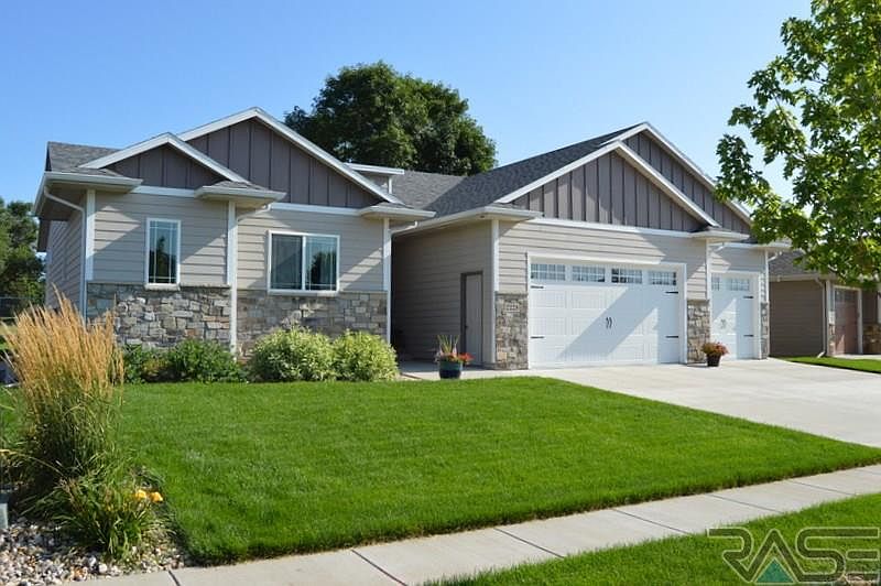 1st image of 2228 E Stone Pointe Cir