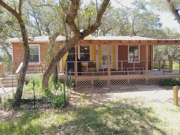408 S Burton St, Rockport, TX 78382