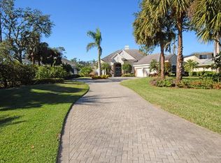 408 Edgemere Way E, Naples, FL 34105