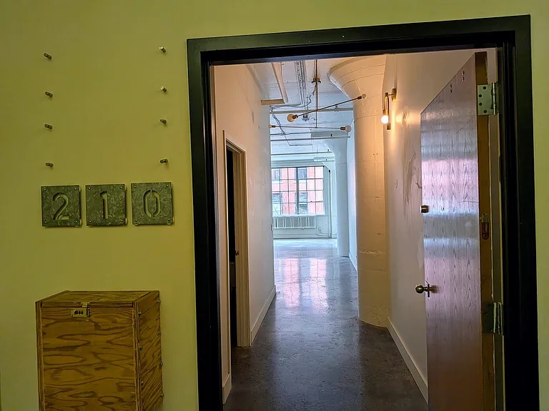 1314 NW Irving St #210 — Photo 7