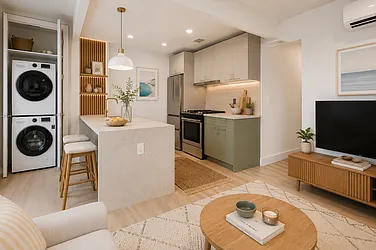 1062 Halsey Street, #GF
