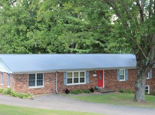 110 Clarksdale Cir, Glasgow, KY 42141