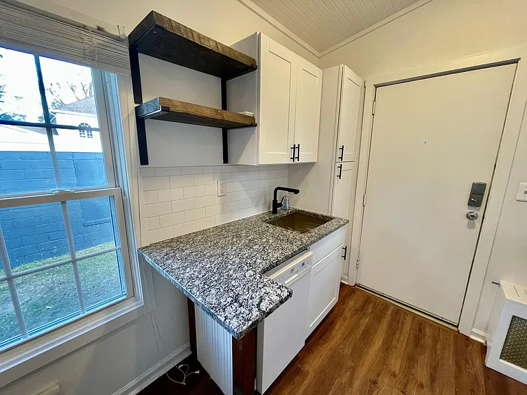 307 E Front St #1 — Photo 3