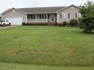 36 Rhett Blvd, Cadiz, KY 42211