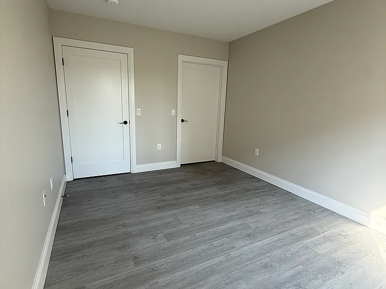 1600 54th St #205 — Photo 13