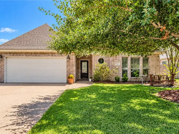 102 Hartford Dr, College Station, TX 77845